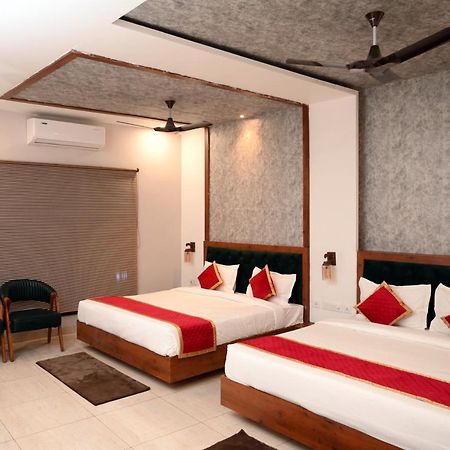 Hotel Singla Residency Кангра Экстерьер фото