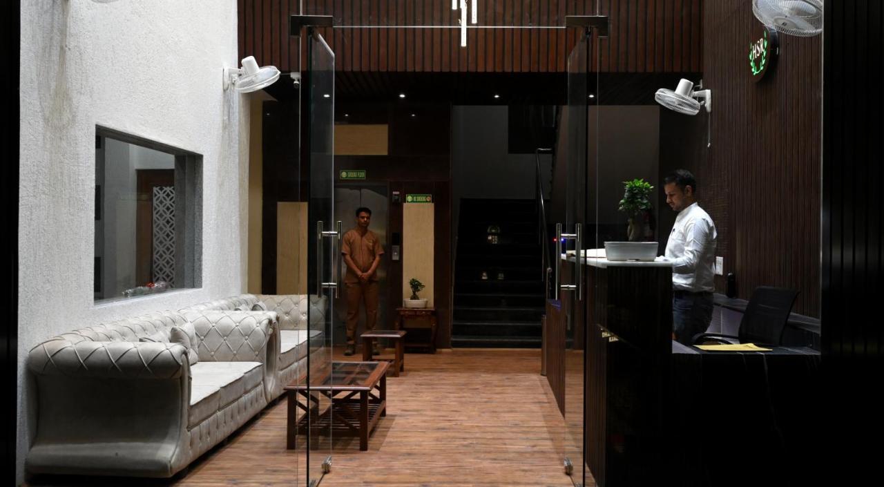 Hotel Singla Residency Кангра Экстерьер фото